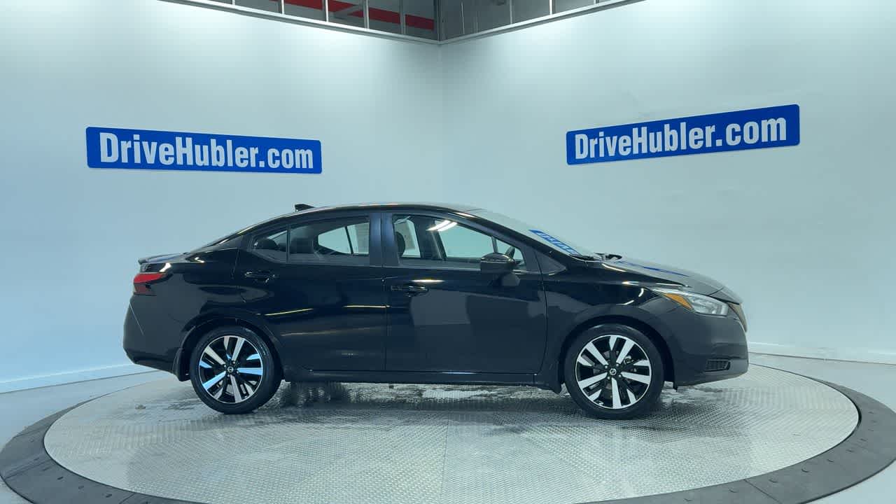 2022 Nissan Versa SR