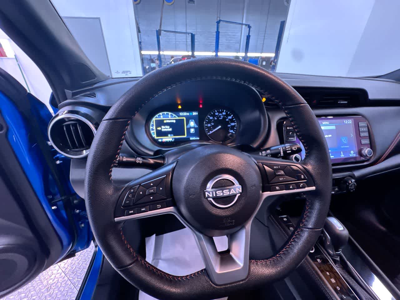 2022 Nissan Kicks SR