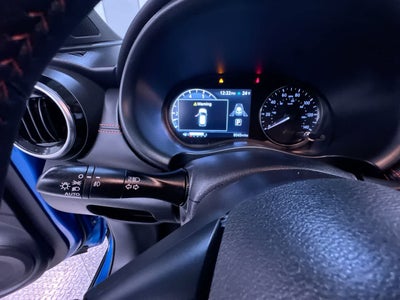2022 Nissan Kicks SR