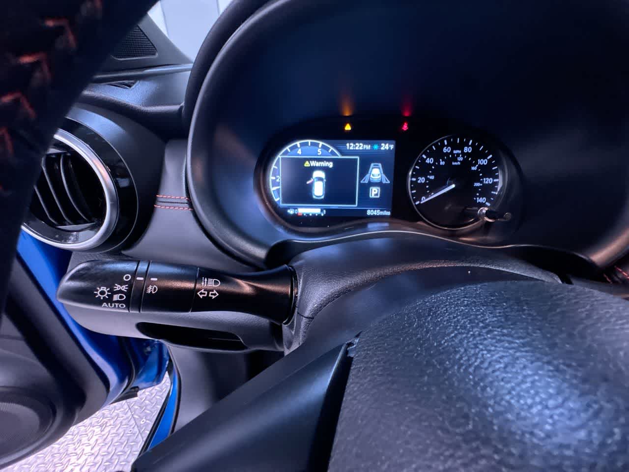 2022 Nissan Kicks SR