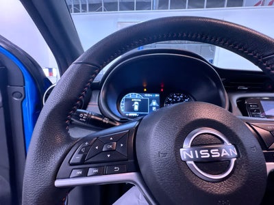 2022 Nissan Kicks SR
