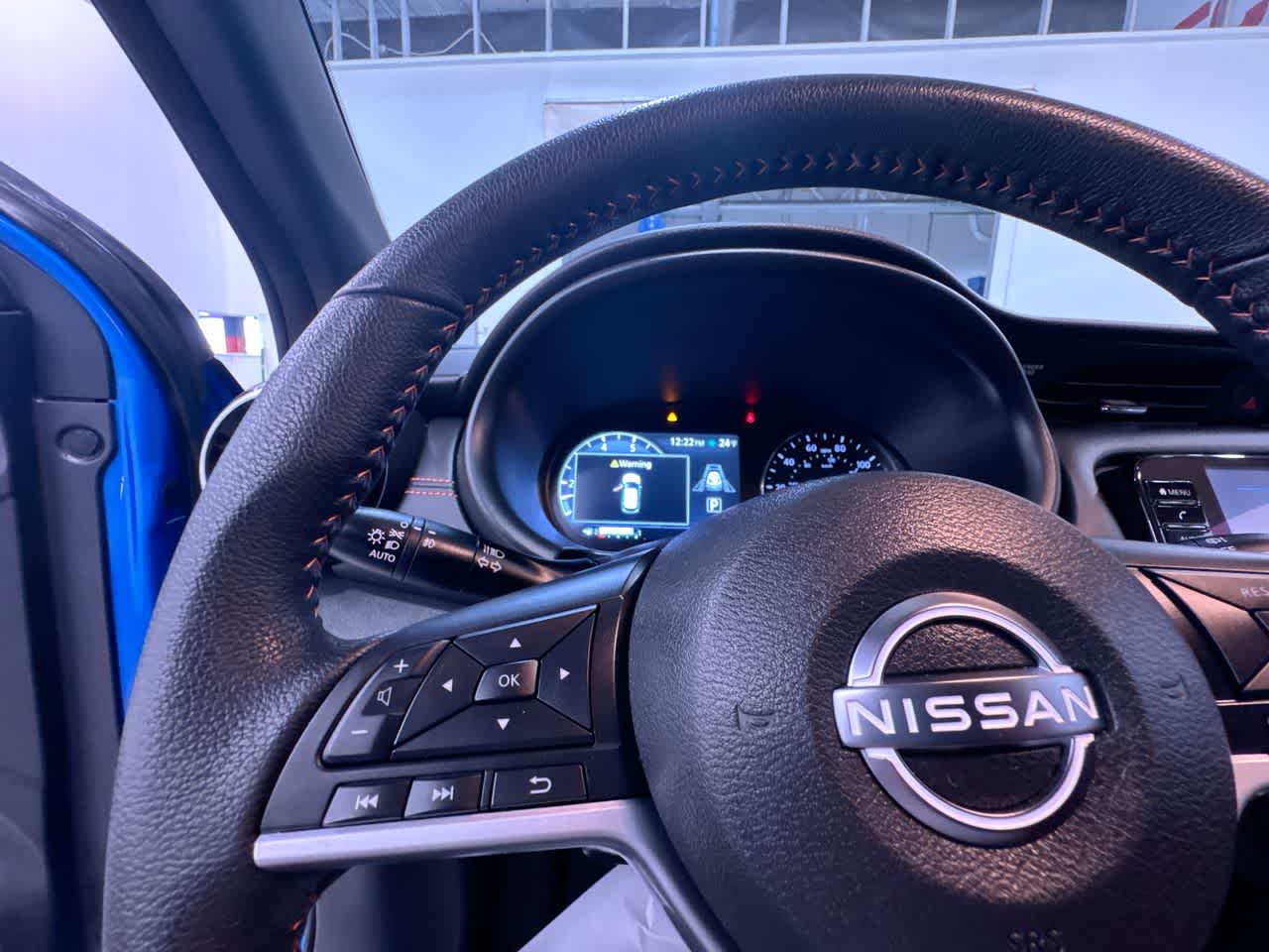 2022 Nissan Kicks SR