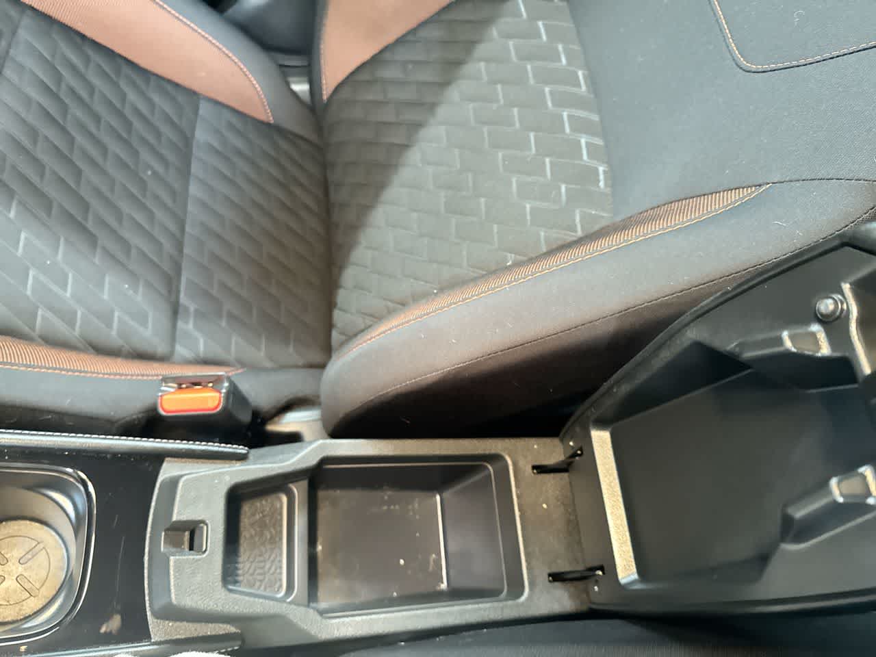 2022 Nissan Kicks SR