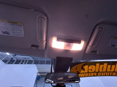 2022 Nissan Kicks SR