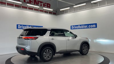 2025 Nissan Pathfinder S