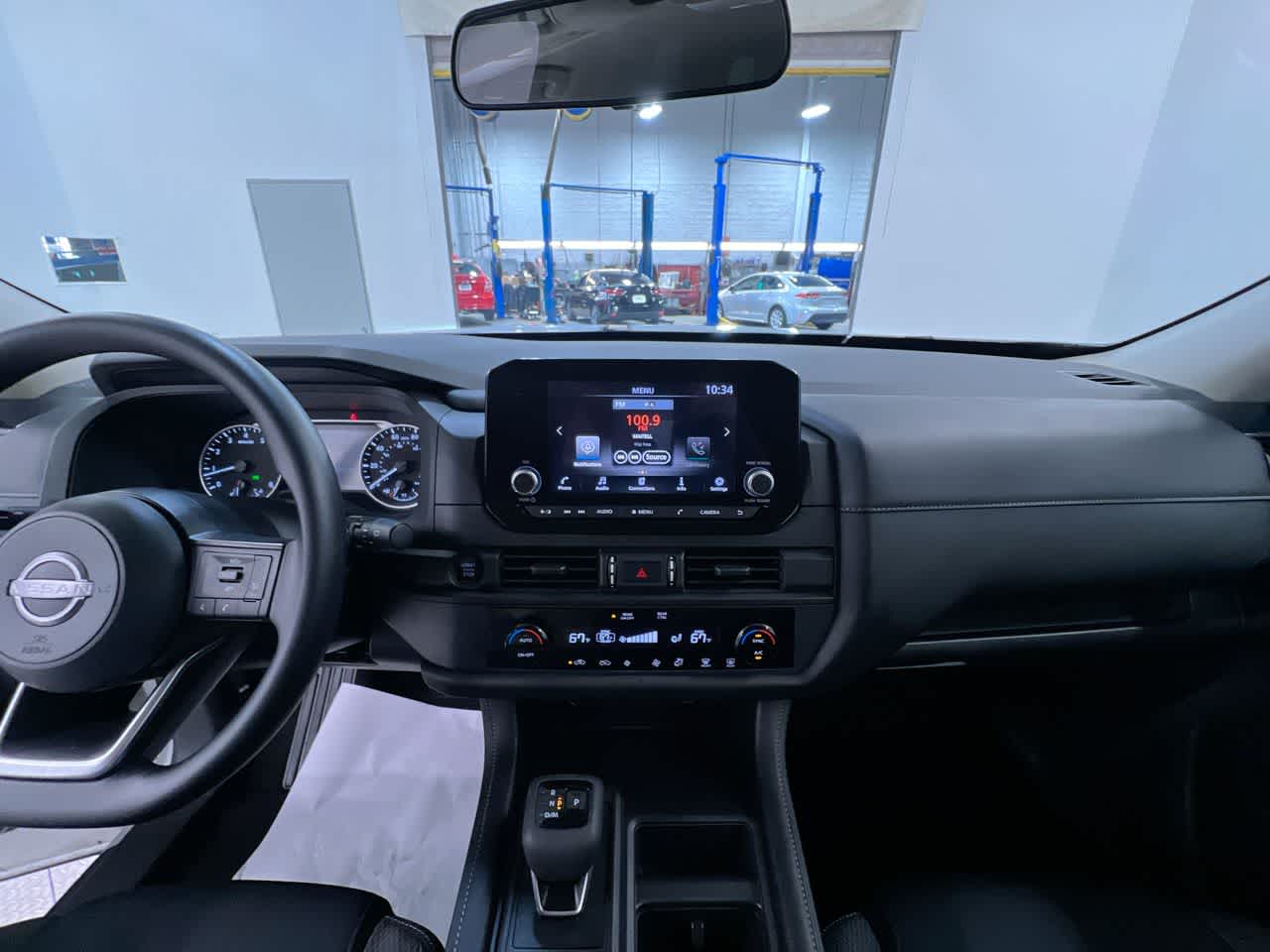 2025 Nissan Pathfinder S