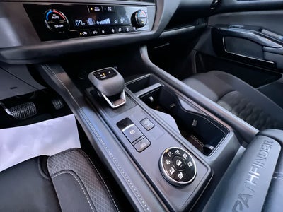 2025 Nissan Pathfinder S