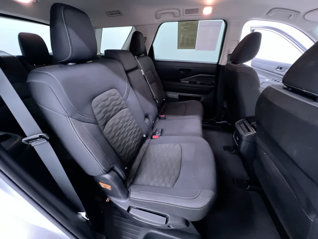 2025 Nissan Pathfinder S