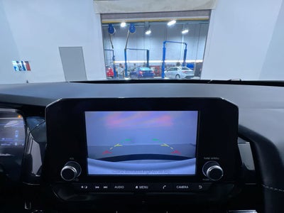 2023 Nissan Pathfinder SV