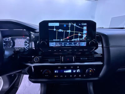 2022 Nissan Pathfinder SL