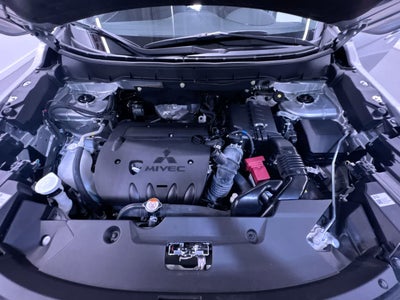 2025 Mitsubishi Outlander Sport SE