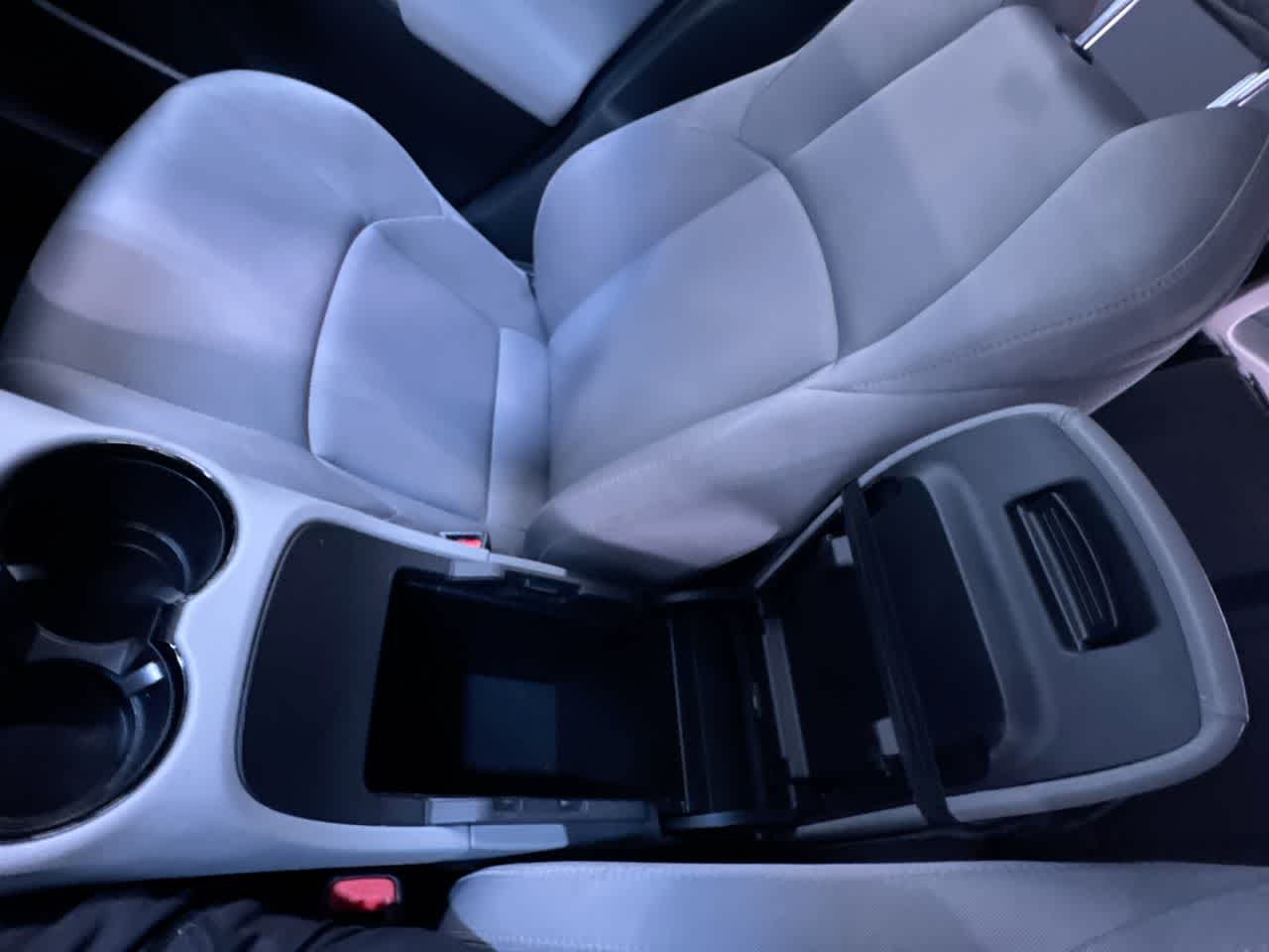 2022 Toyota Venza LE