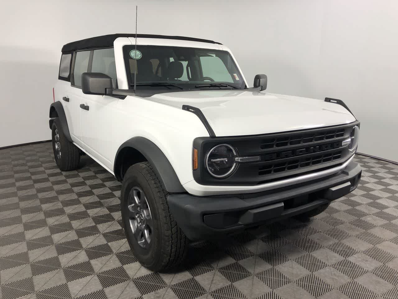 2021 Ford Bronco Base