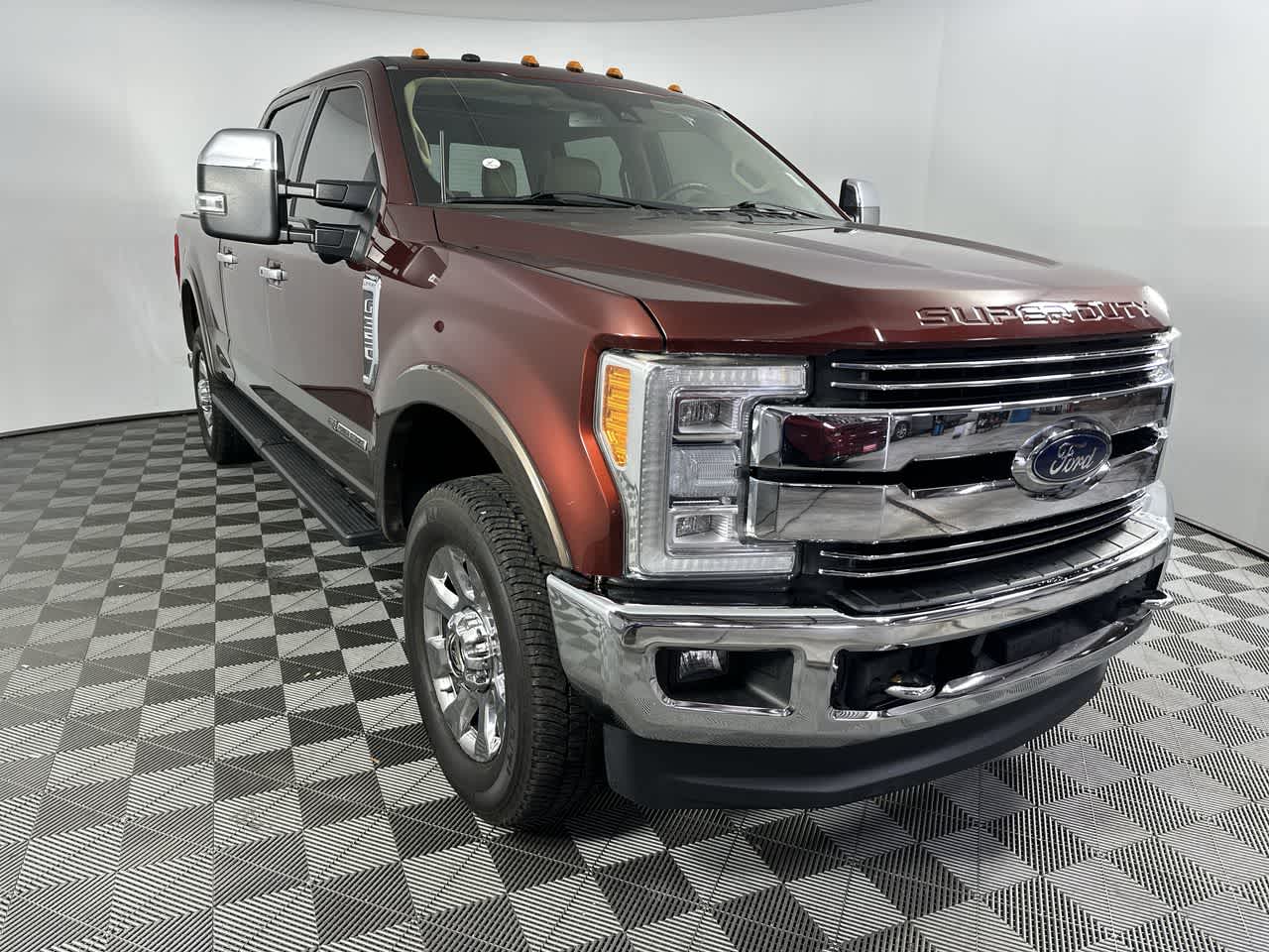 2017 Ford Super Duty F-350 SRW Lariat