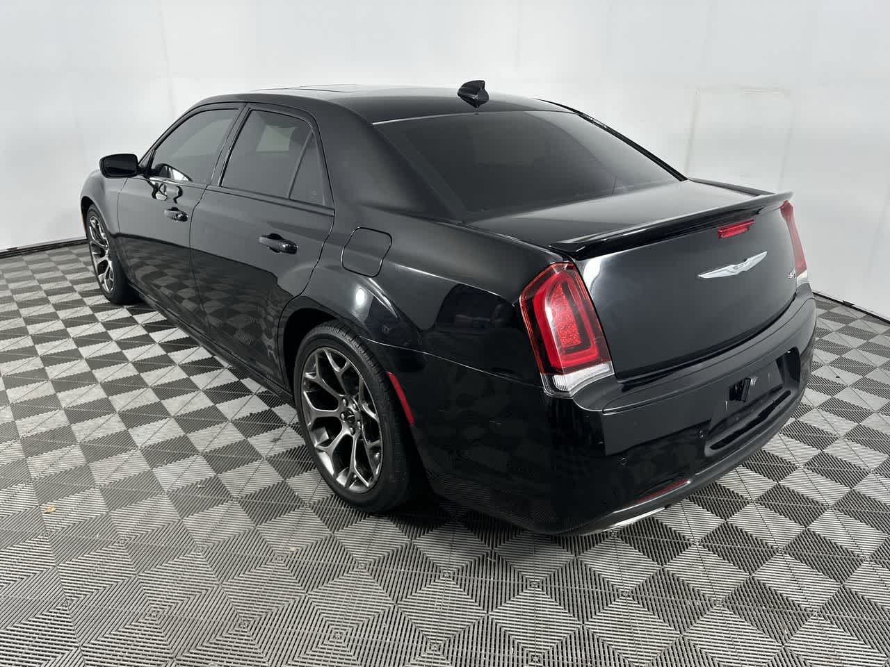2018 Chrysler 300 300S