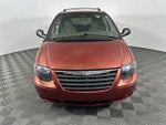 2005 Chrysler Town & Country Touring