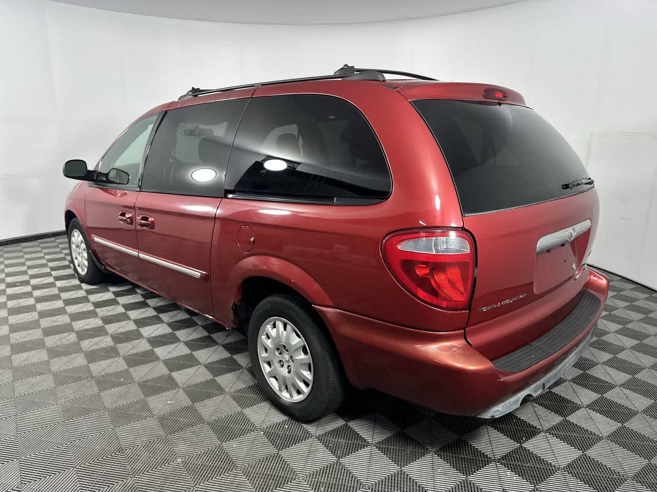2005 Chrysler Town & Country Touring