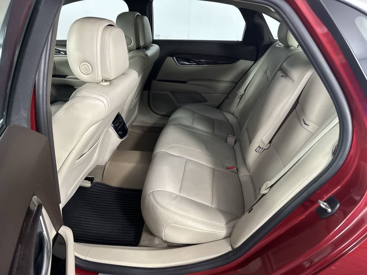 2013 Cadillac XTS Luxury