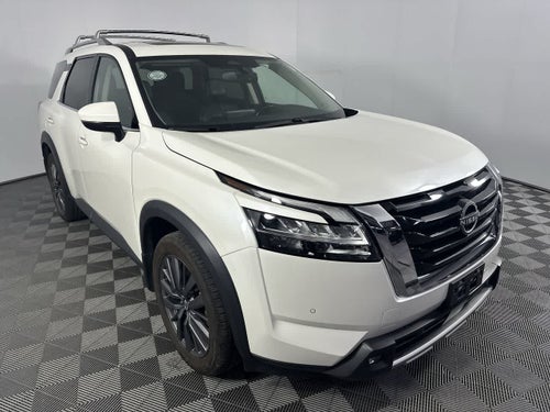 2022 Nissan Pathfinder SL