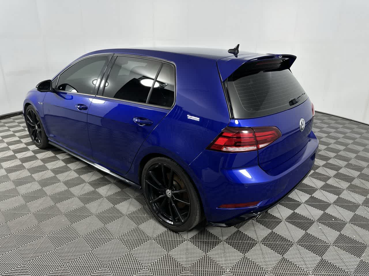 2019 Volkswagen Golf R 2.0T Manual w/DCC/Nav
